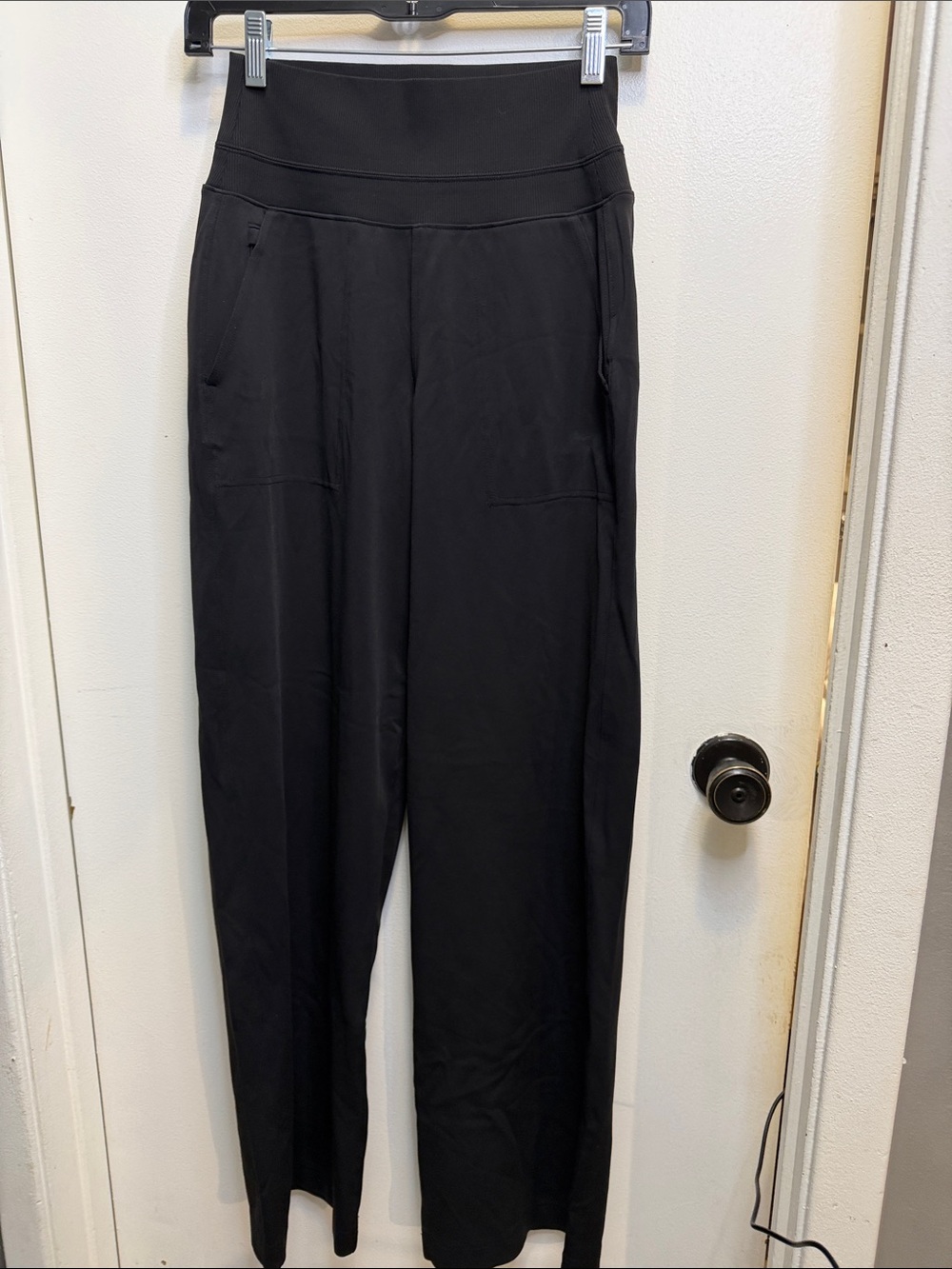 NWT Athleta Black Pants / Leggings Size XXS Extra Small Retail $109